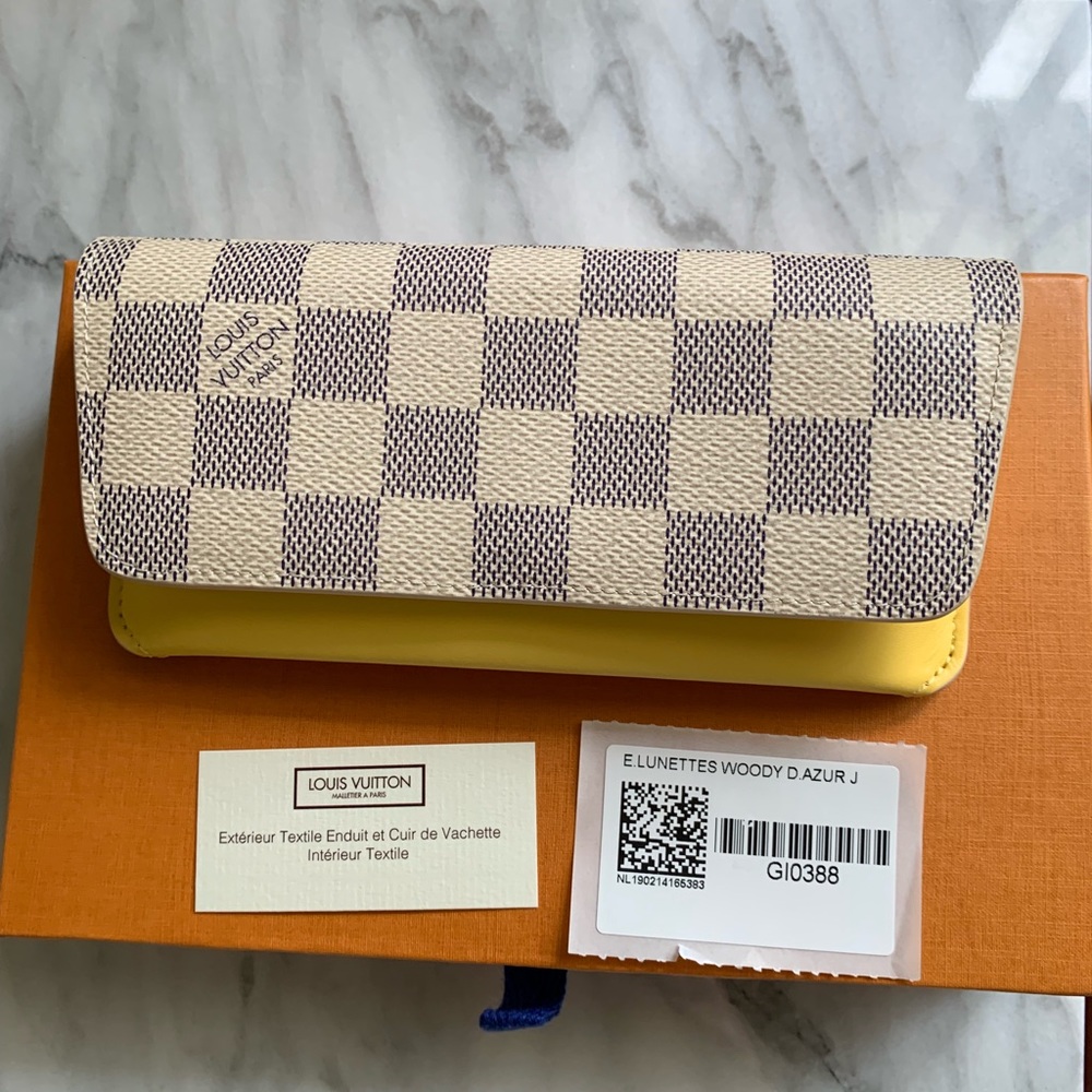 ⭐️Louis Vuitton Woody Glasses Case